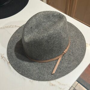 Great gray hat